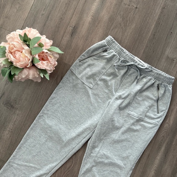 The Sweatshirt Project Light Grey Jogger Sweatpants - Picture 1 of 6